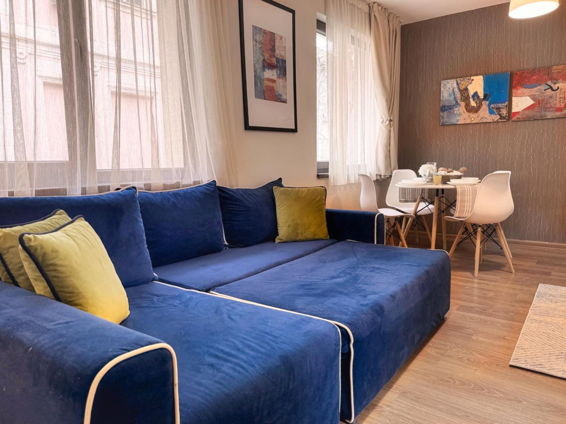 Top Centre Plovdiv Apt. With Parking For 4 Guests Kültér fotó