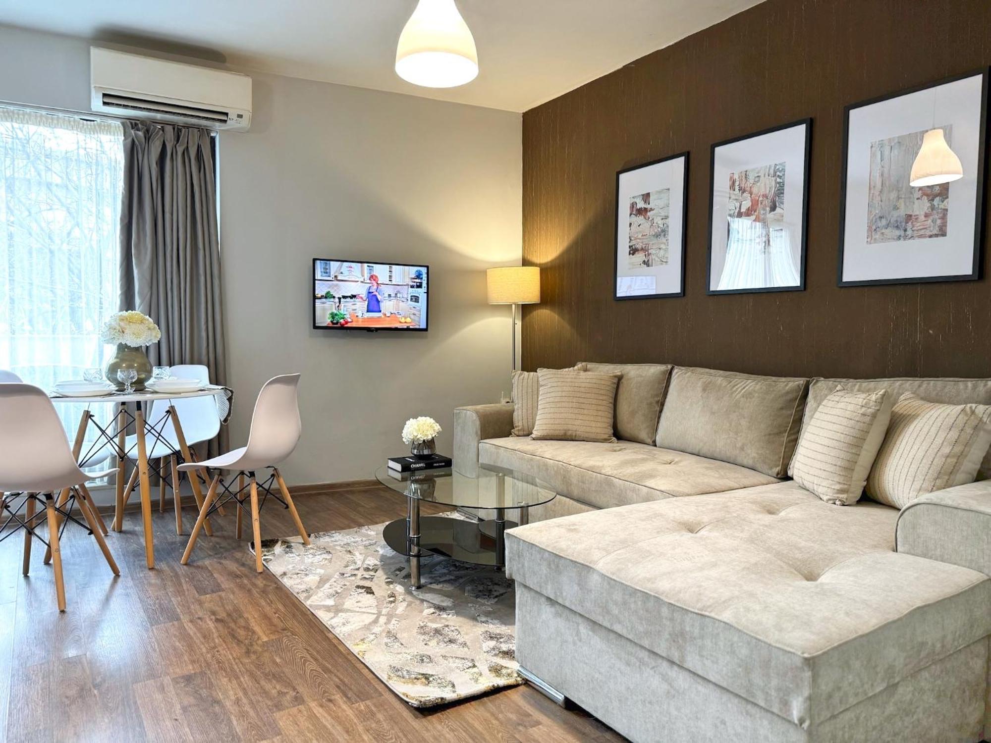 Top Centre Plovdiv Apt. With Parking For 4 Guests Kültér fotó