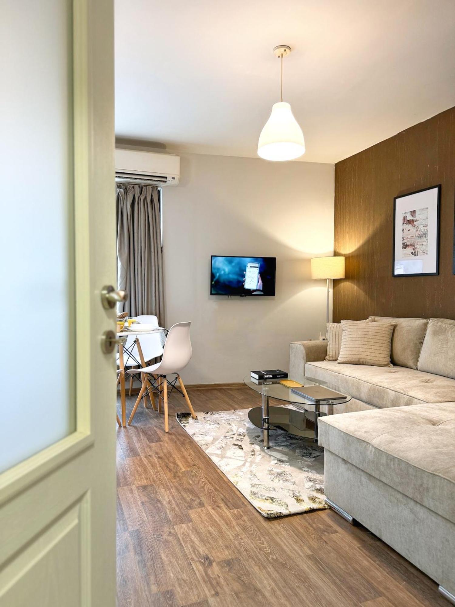 Top Centre Plovdiv Apt. With Parking For 4 Guests Kültér fotó